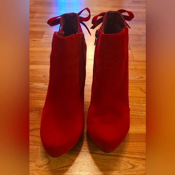 Qupid Red Faux-Suede Ankle Boots - Picture 2 of 6